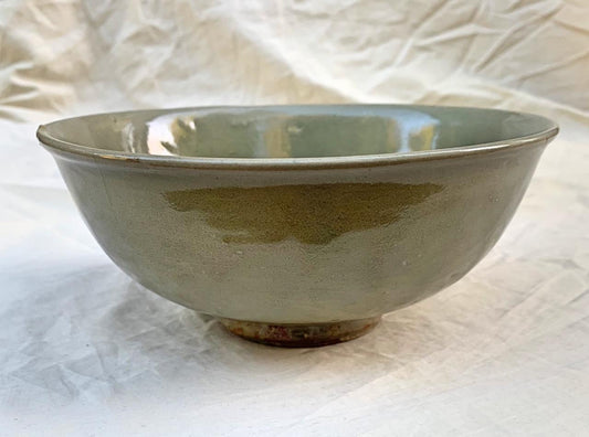 Song/Yuan Dynasty Longquan Celadon Bowl