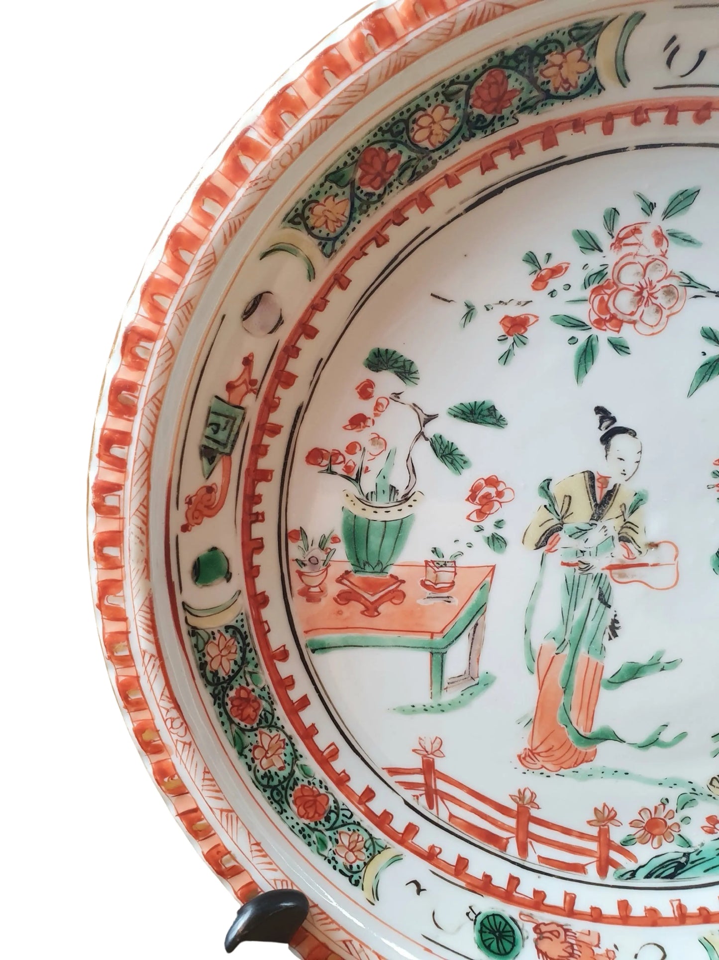 Exquisite Pair of Chinese Kangxi Famille Verte Pie Crust Plates (1661–1722)